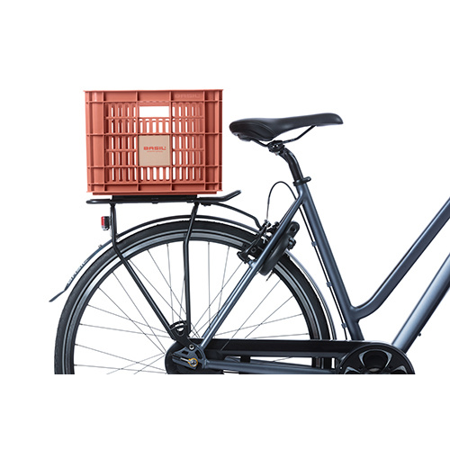 Basil Bicycle Crate M | 29.5L Red